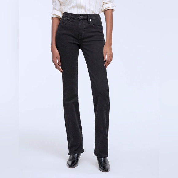 Madewell Denim - Madewell Mid-rise Kick Out Full-Length Jeans size 26 NWOT